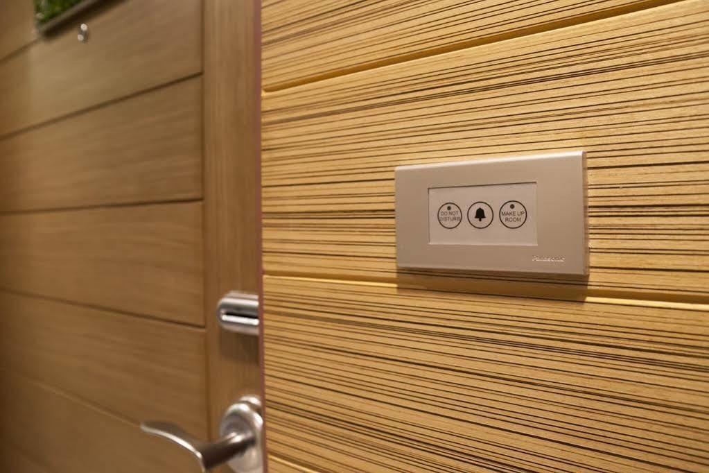 Eleven Avenue Suites Bangkok Dış mekan fotoğraf